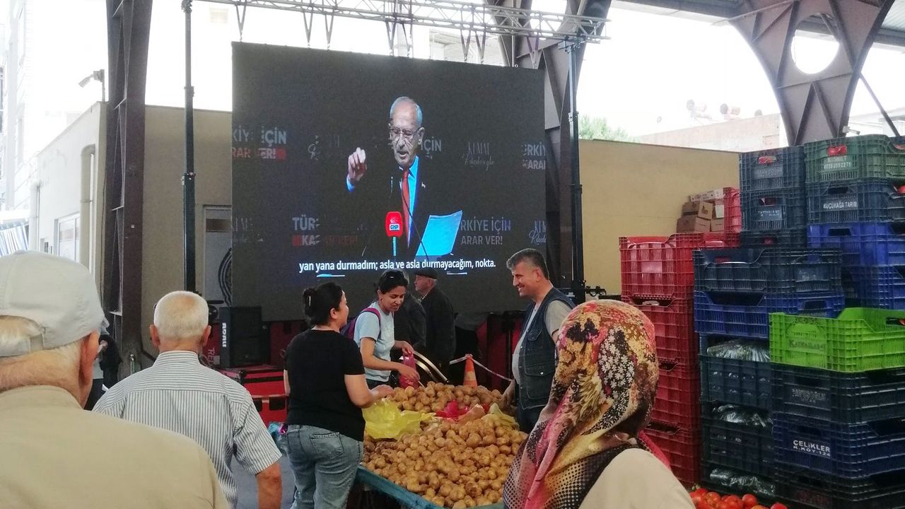 CHP’den Aydın’daki pazarlarda sinevizyonlu propaganda