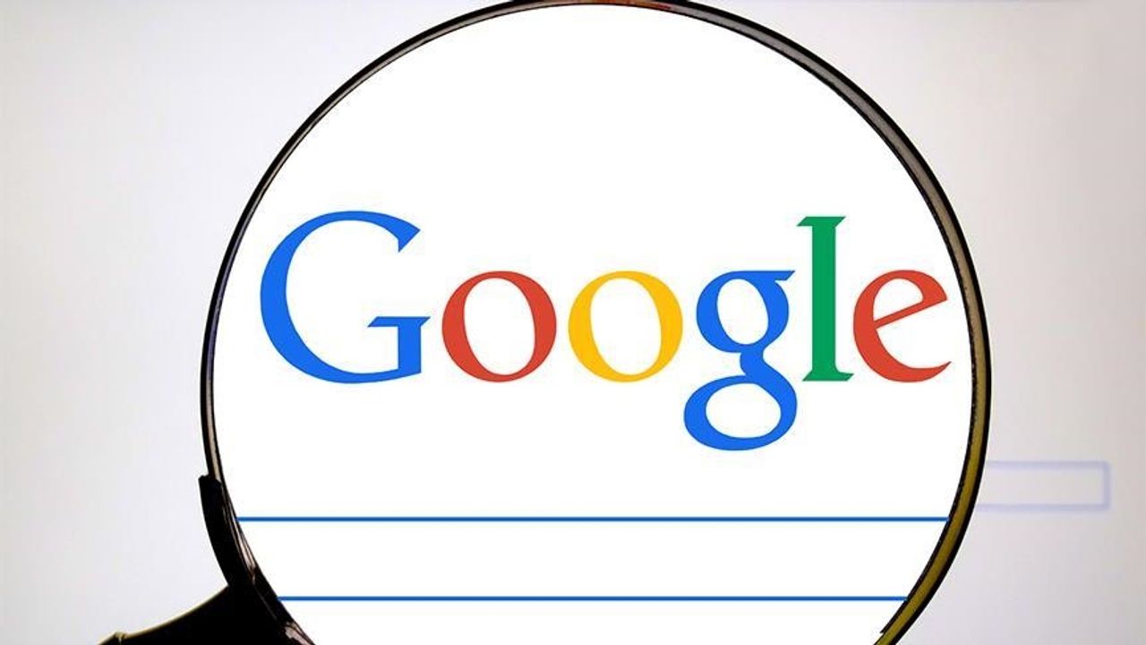 Google, yapay zekayla bağlamından koparılmış siyasi içerikli reklamlara açıklama şartı getiriyor
