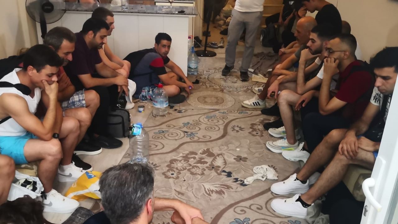 Marmaris'te 25 düzensiz göçmen yakalandı