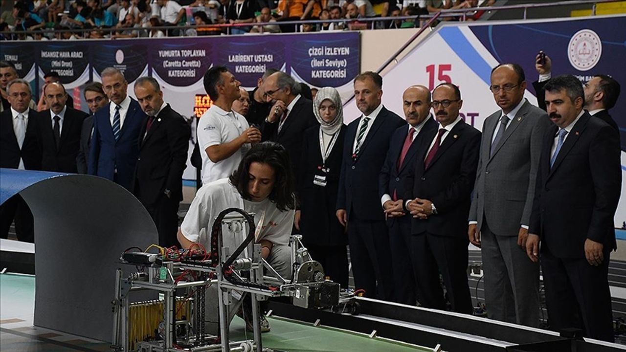 15. Uluslararası MEB Robot Yarışması başladı