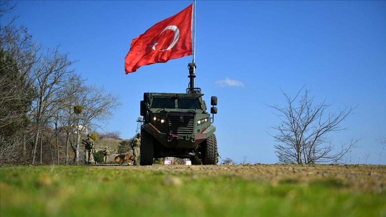 Mehmetçik sınırlardan geçmeye çalışan 487 teröristi yakaladı
