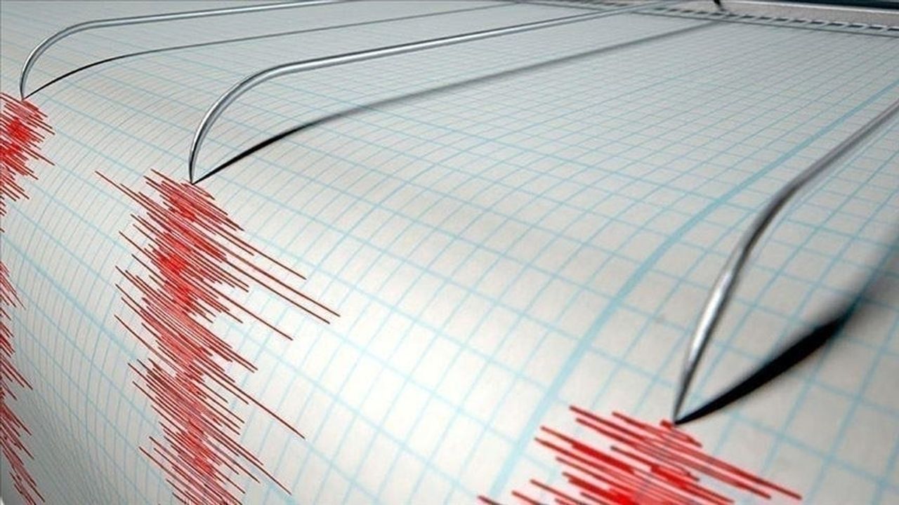 Sincan Uygur Özerk Bölgesi'nde 7 büyüklüğünde deprem meydana geldi