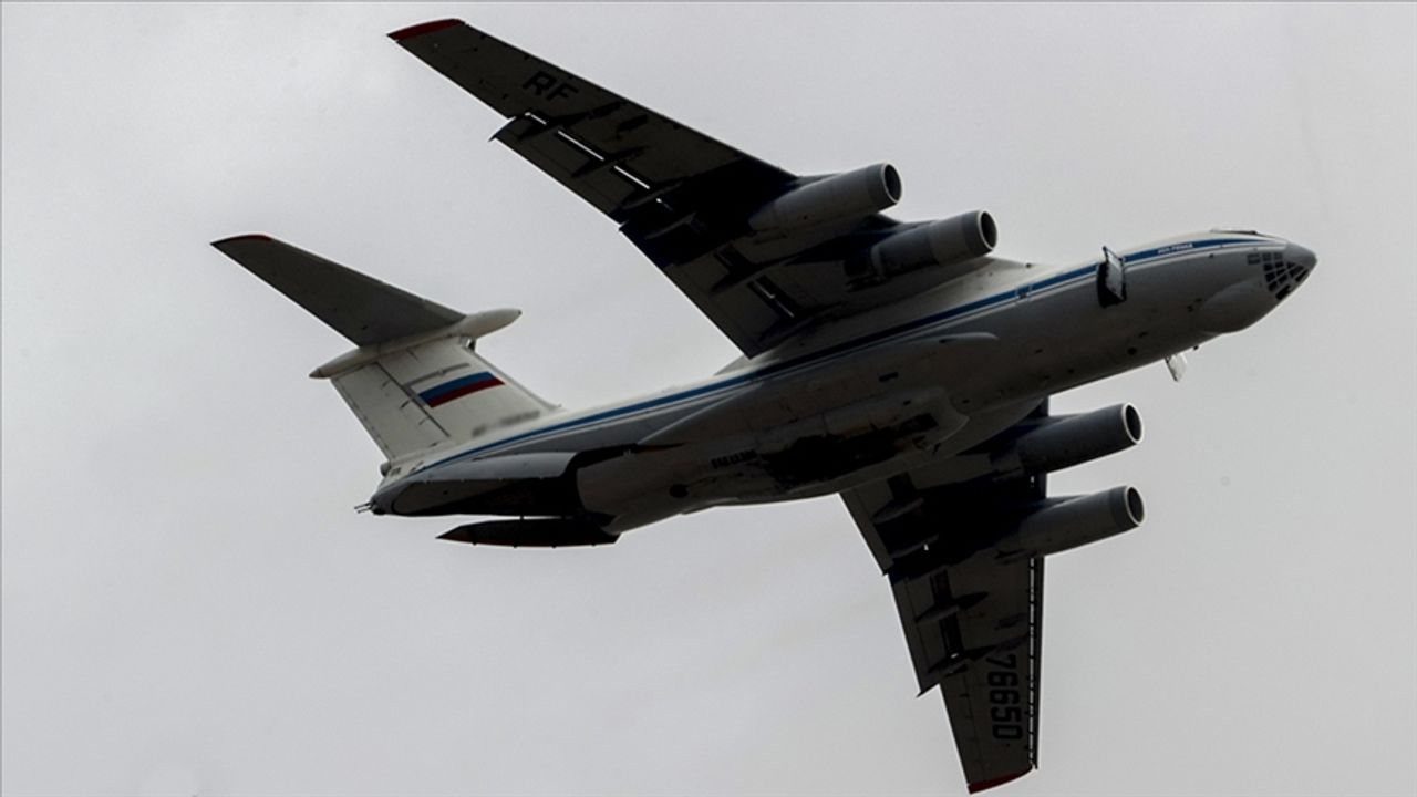 Rusya'da içerisinde 65 Ukraynalı askeri esirin de bulunduğu Rus uçağı düştü