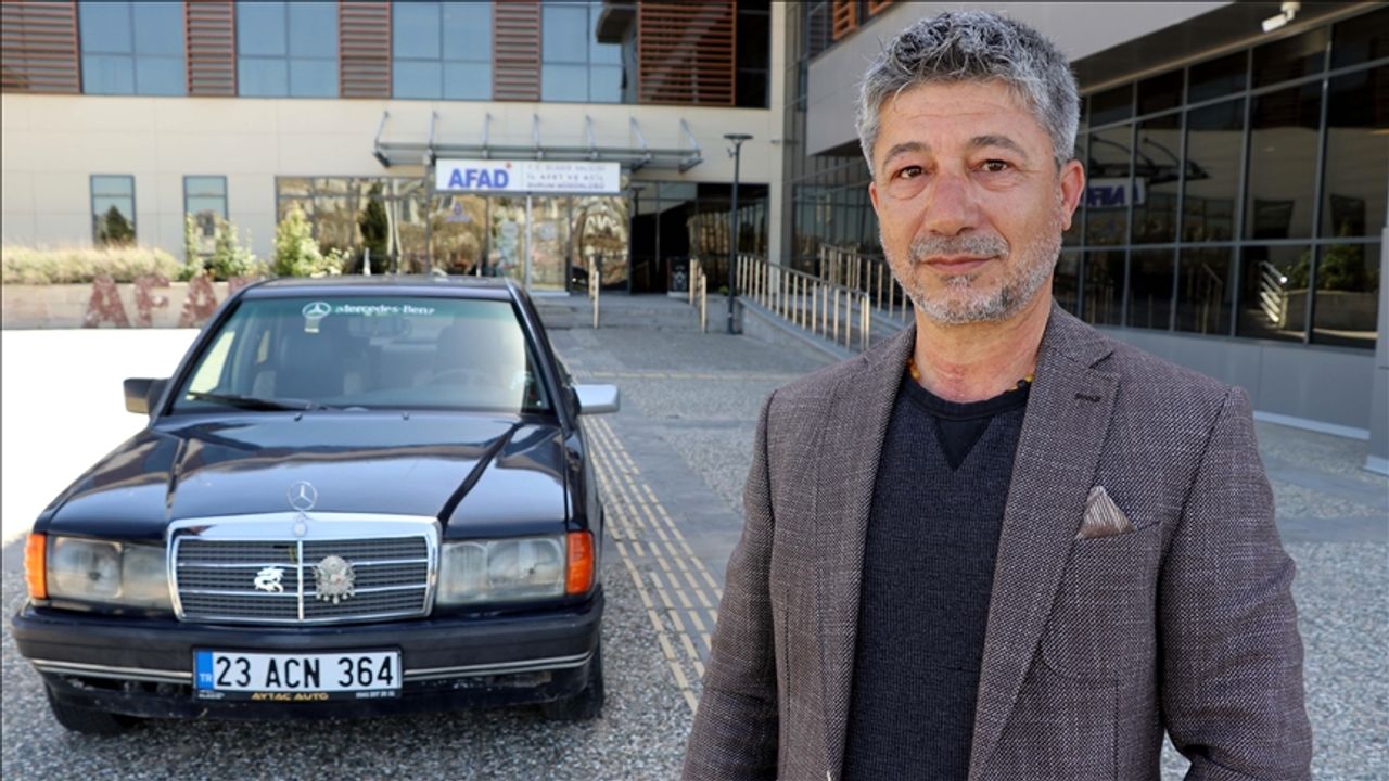 Filistinlilere destek için arabasını bağışladı
