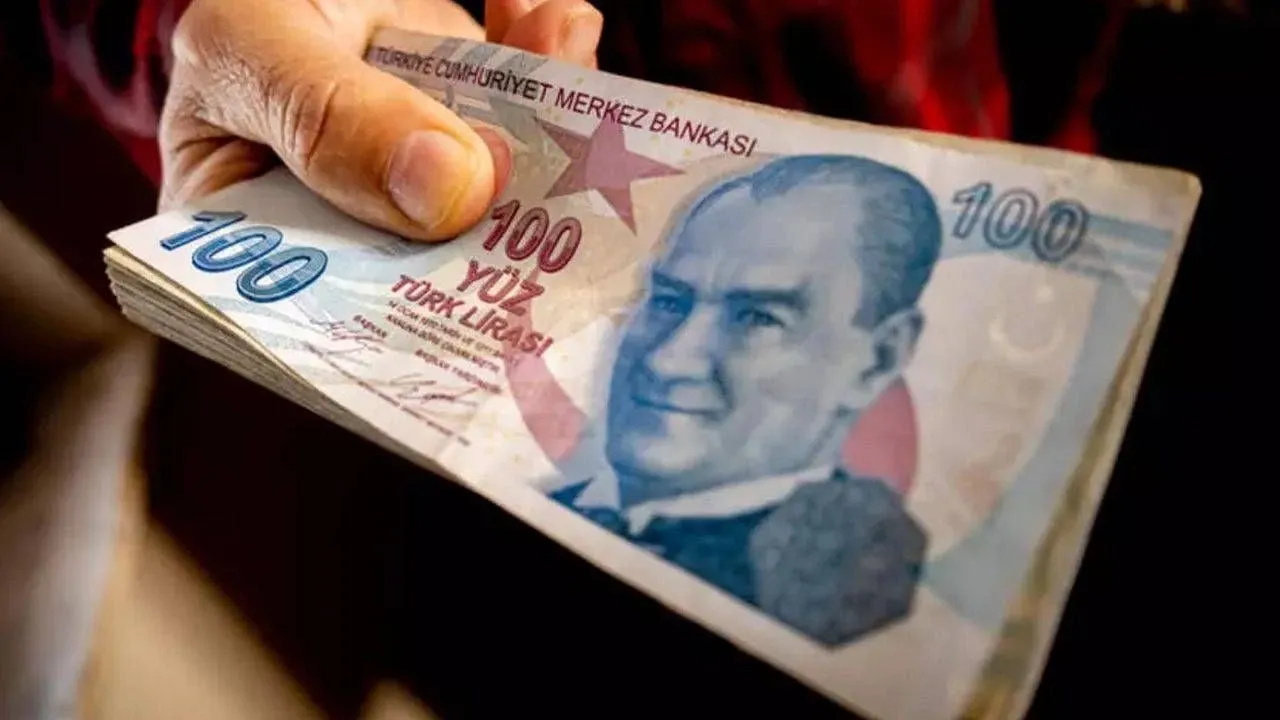 1 milyonun aylık faiz getirisi asgari ücreti solladı! İşte banka banka yeni liste