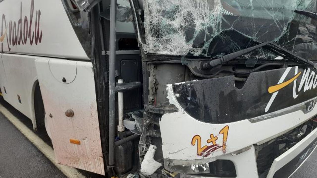 Aydın'da zincirleme trafik kazasında 4 kişi yaralandı