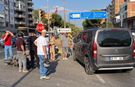 Aydın’da kavşakta şaşırtan dönüş! Orta şeritten döndü, motosiklete çarptı