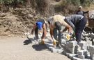 Apaklar ve Yaylapınar'da yol çalışması