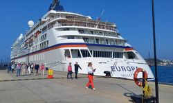 Kruvaziyer "Europa" ile Bodrum'a 343 turist geldi