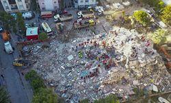 İzmir depreminde yıkılan binayla ilgili hapis kararı çıktı
