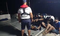 9 düzensiz göçmen kurtarıldı, 8 düzensiz göçmen yakalandı