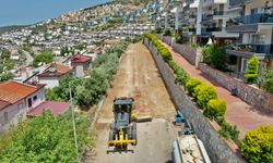 Akbük Mahallesi’nde yol yapım çalışmaları devam ediyor