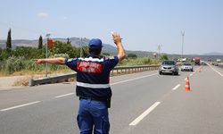 Jandarma uyuşturucu madde kullanan 2 şahsı yakaladı