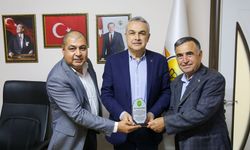 Milletvekili Savaş’ın Aydın tarımına katkıları plaketle taçlandı