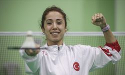 Milli badmintoncu Özge Bayrak, Çekya'da gümüş madalya aldı