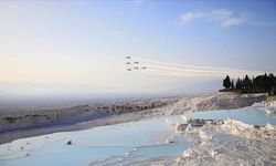 Türk Yıldızları, Pamukkale'de gösteri uçuşu yaptı