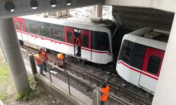 İzmir'de metro vagonu raydan çıkarak peron duvarına çarptı