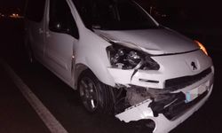 Kara yolunda tartışan iki kişi, hafif ticari araçların çarpması sonucu öldü