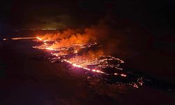 İzlanda'da yanardağ patlamasının ardından kül bulutlarının başkente ulaşacağı uyarısı