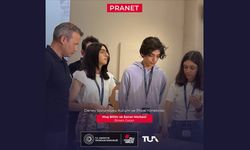 Astronot Alper Gezeravcı, öğrencilerin "propolis" deneyine başladı