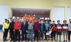 Aydın'da badminton şampiyonları belli oldu