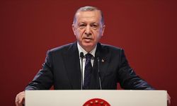 Cumhurbaşkanı Erdoğan, Avrupa şampiyonu Mete Gazoz'u kutladı
