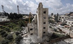 İsrail, işgal altındaki Doğu Kudüs’te Filistinlilere ait bir binayı yıktı