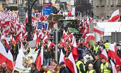 Polonya'da binlerce çiftçi, AB'nin tarım politikalarını protesto etti