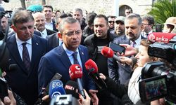CHP Genel Başkanı Özgür Özel, İzmir'de açıklamalarda bulundu