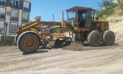 Kuşadası Belediyesi yol yapım çalışmalarına devam ediyor