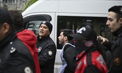 İçişleri Bakanı Yerlikaya, İstanbul'daki 1 Mayıs kutlamalarında 210 kişinin gözaltına alındığını bildirdi