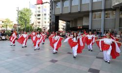 Halk oyunu toplulukları Nazilli’de 19 Mayıs gösterisi düzenledi