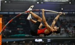 Milli atlet Ersu Şaşma, Almanya'daki yarışmada birinci oldu