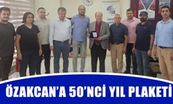 Özakcan’a 50’nci yıl plaketi