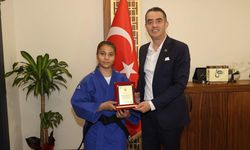Başkan Arıcı’dan Judo Türkiye 7.sine plaket