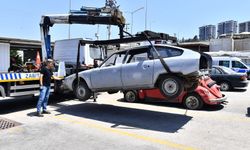 Terk edilmiş hurda araçlar geri dönüştürülüyor