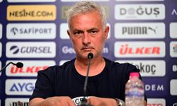 Mourinho: Eğer Manchester United yarın kolay bir maç olacağını düşünürse, yanılır