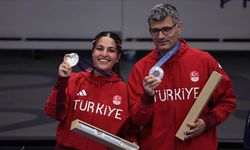 Milli atıcılar Yusuf Dikeç ve Şevval İlayda Tarhan, Paris'te Türk spor tarihine geçti