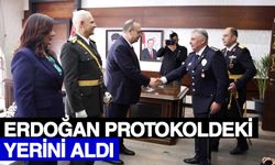 Erdoğan, protokoldeki yerini aldı