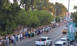 Midilli Adası'na geçişlerde 3 günlük tatil yoğunluğu başladı