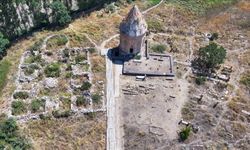 Van Gölü'nden çıkarılan Selçuklu mezar taşları ait oldukları yere taşındı