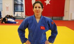 Milli sporcu Ecem Taşın Çavdar, Paris'te bronz madalya kazandı