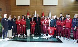 Cumhurbaşkanı Erdoğan, Türkiye Milli Paralimpik Takımı sporcularını kabul etti