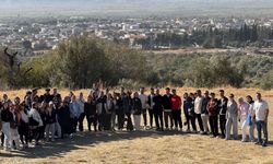 Atça MYO’dan “Uygulamalı Doğa” yürüyüşü dersi