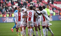 Samsunspor sahasında 4 golle kazandı