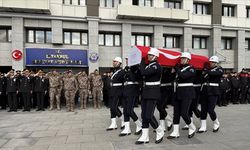 Trafik kazasına müdahale ederken şehit olan polis için tören düzenlendi