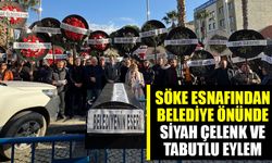 Söke esnafından belediye önünde siyah çelenk ve tabutlu eylem