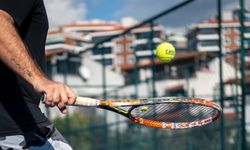 Kuşadası’nın ilk tenis kulübü kapılarını açtı