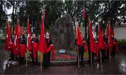 Zübeyde Hanım vefatının 102. yılında İzmir'de mezarı başında anıldı