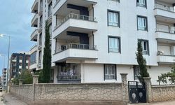 Balkondan düşen bebek yaşamını yitirdi